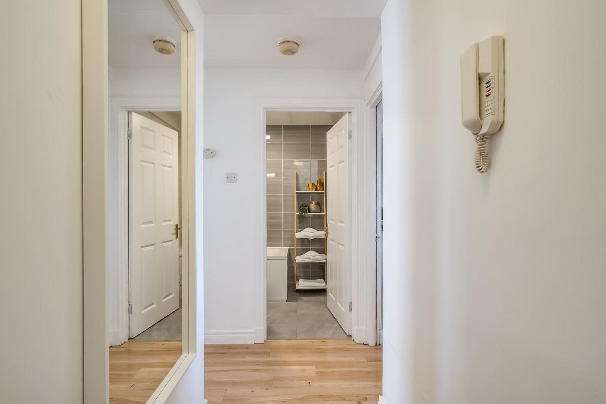 Central Belfast Apartments Queen'S Hideaway Eksteriør billede